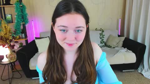 Snapshot of alluringeyess chatting on 11/28/25, 05:04 alluringeyess online show from 11/28/25, 05:04