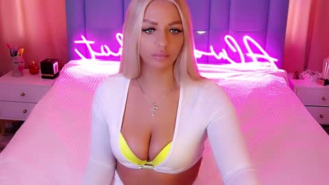 AlwaysHot online show from 12/02/24, 06:20