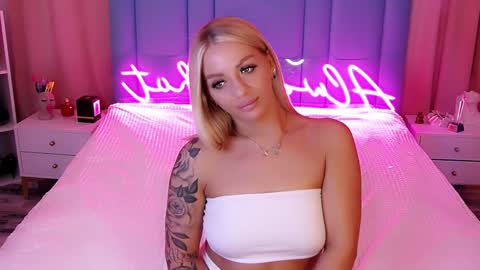 AlwaysHot online show from 12/05/24, 03:26