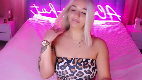 AlwaysHot online show from 10/18/25, 02:14