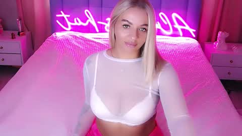 AlwaysHot online show from 10/23/25, 02:33