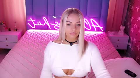 Snapshot of allwayshottt chatting on 04/01/26, 02:56 AlwaysHot online show from 04/01/26, 02:56