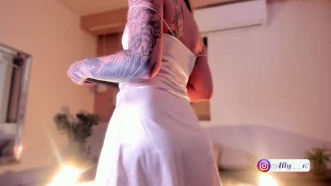 Ally  online show from 09/26/25, 05:11