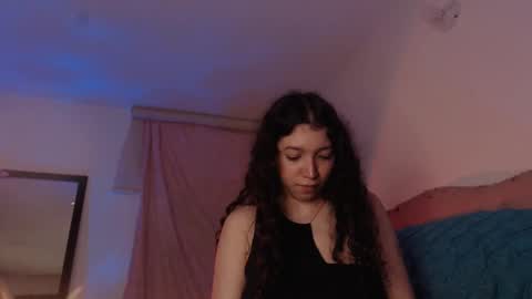 Snapshot of ally_donfort chatting on 02/16/25, 03:58 Ally online show from 02/16/25, 03:58