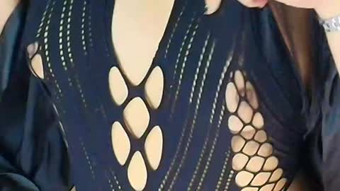 Snapshot of ally_riso chatting on 05/16/26, 04:31 Ally help me reach 100 satisfaid online show from 05/16/26, 04:31