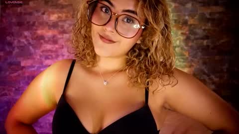 ally_summer online show from 12/02/25, 02:28