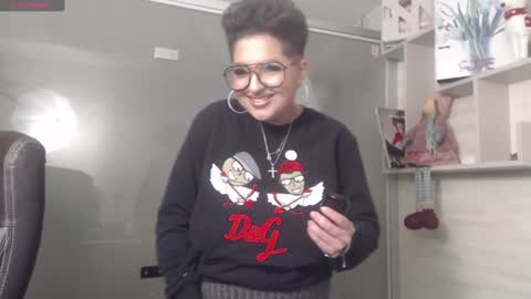         online show from 12/13/24, 09:41