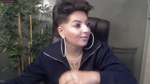         online show from 01/08/25, 12:38