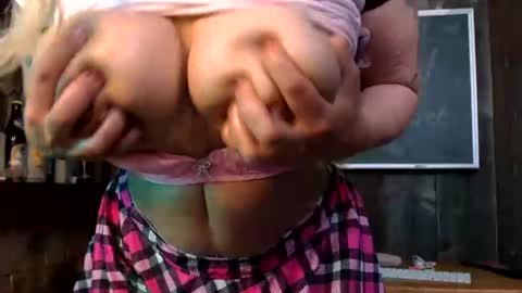 Call me Ally  online show from 04/08/26, 07:19