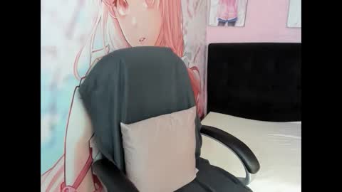 Snapshot of allysonmilf chatting on 09/28/25, 02:11 Allyson online show from 09/28/25, 02:11