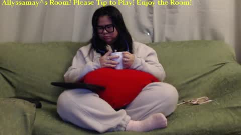 Allyssamay online show from 01/01/25, 03:34