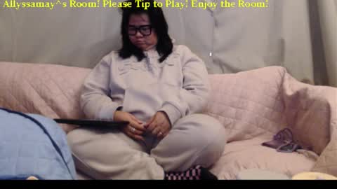 Allyssamay online show from 11/24/25, 03:17