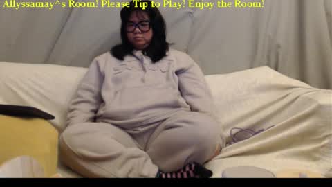 Allyssamay online show from 11/25/25, 03:17