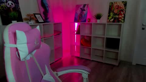 Snapshot of alma_jons chatting on 02/28/26, 12:44 alma_jons online show from 02/28/26, 12:44