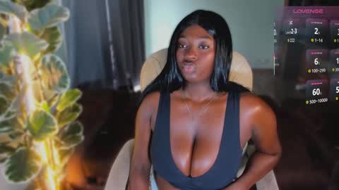 Snapshot of almaahotxxx chatting on 03/14/26, 01:05 almaahotxxx online show from 03/14/26, 01:05