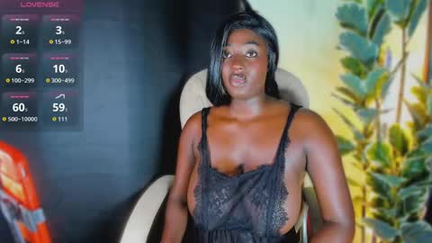 Snapshot of almaahotxxx chatting on 04/16/26, 03:02 almaahotxxx online show from 04/16/26, 03:02
