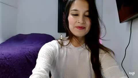 Snapshot of almaglow chatting on 03/25/26, 05:08 Alma online show from 03/25/26, 05:08