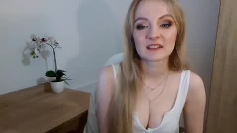 Snapshot of almanature chatting on 01/19/25, 07:15 AlmaNature online show from 01/19/25, 07:15