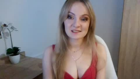 Snapshot of almanature chatting on 02/24/25, 07:19 AlmaNature online show from 02/24/25, 07:19