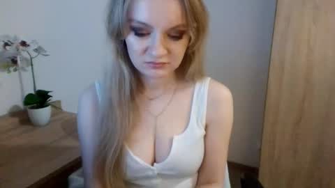 Snapshot of almanature chatting on 03/03/25, 07:28 AlmaNature online show from 03/03/25, 07:28