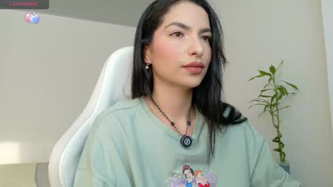 Snapshot of almatease chatting on 06/02/26, 12:18 Alma online show from 06/02/26, 12:18