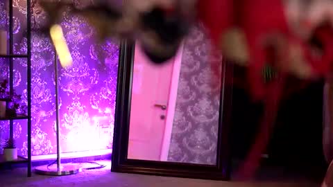 Snapshot of almavelia chatting on 11/26/25, 06:53 Alma online show from 11/26/25, 06:53