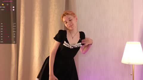 Snapshot of almawood chatting on 01/18/25, 01:40 almawood online show from 01/18/25, 01:40