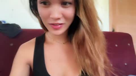 Snapshot of almighty_mariaax chatting on 04/23/26, 03:08 larah online show from 04/23/26, 03:08