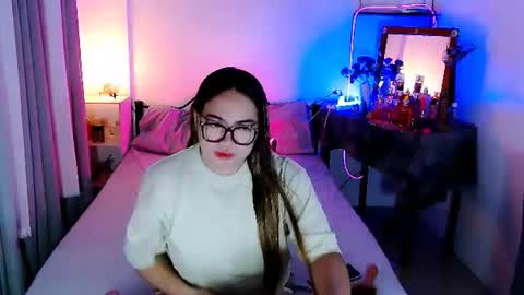 Snapshot of almirablont13 chatting on 06/30/26, 06:03 Almira online show from 06/30/26, 06:03