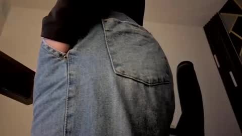 ALMMA online show from 11/28/25, 01:47