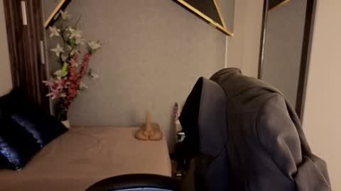 ALMMA online show from 12/02/25, 01:39