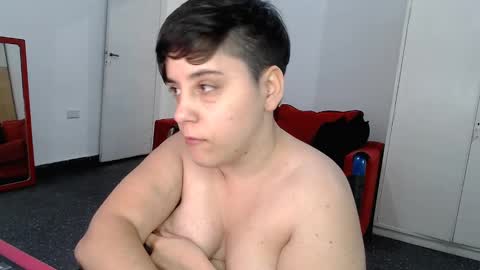 Almond online show from 12/05/24, 11:18