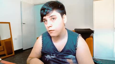 Almond online show from 01/10/25, 09:20