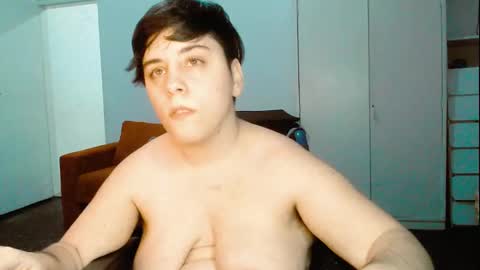 Almond online show from 01/11/25, 12:22