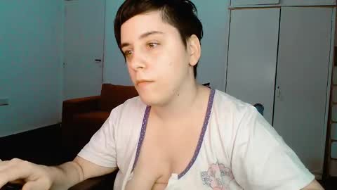 Almond online show from 01/19/25, 10:28