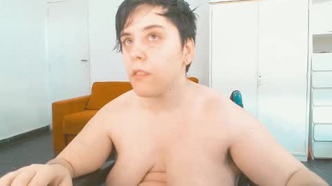 Almond online show from 02/09/25, 08:34