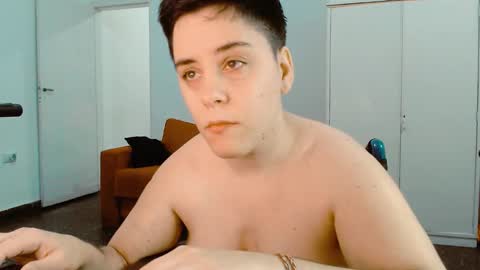 Almond online show from 03/01/25, 11:04