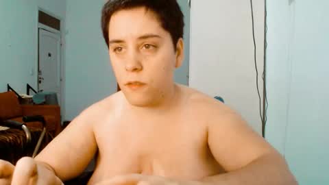 Snapshot of almondonwheels chatting on 01/14/26, 11:53 Almond online show from 01/14/26, 11:53