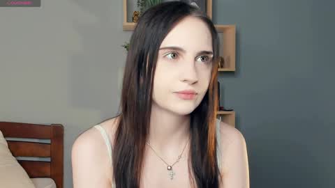 Snapshot of alonareinicke chatting on 05/25/26, 07:20 Alona online show from 05/25/26, 07:20
