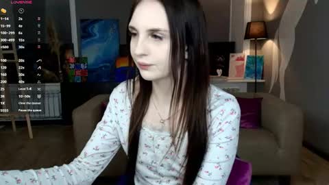 Snapshot of alonareinicke chatting on 07/10/26, 08:11 Alona online show from 07/10/26, 08:11