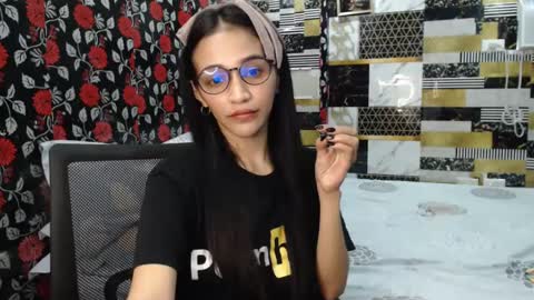 Snapshot of alondra_aleng_ereng chatting on 01/12/25, 02:35 Alondra  online show from 01/12/25, 02:35