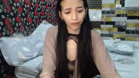 Snapshot of alondra_aleng_ereng chatting on 01/14/25, 06:24 Alondra  online show from 01/14/25, 06:24