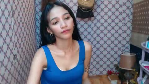 Snapshot of alondra_aleng_ereng chatting on 10/23/25, 06:02 Alondra  online show from 10/23/25, 06:02