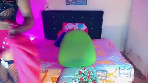 Snapshot of alondragill_ chatting on 05/16/26, 03:36 alondragill_ online show from 05/16/26, 03:36