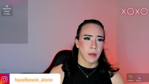 Snapshot of alonehazel chatting on 11/27/25, 01:40 Hazel Bowie online show from 11/27/25, 01:40