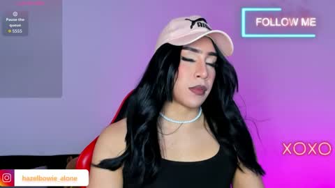 Snapshot of alonehazel chatting on 11/30/25, 12:14 Hazel Bowie online show from 11/30/25, 12:14