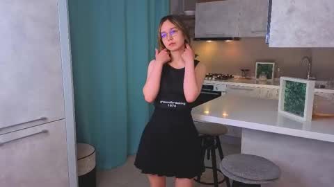 Alorena online show from 12/05/25, 04:03