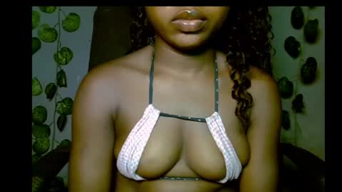 Snapshot of alosexy_bae chatting on 05/08/26, 06:57 alo online show from 05/08/26, 06:57