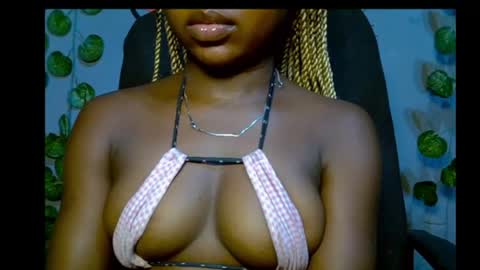 Snapshot of alosexy_bae chatting on 06/17/26, 06:31 alo online show from 06/17/26, 06:31