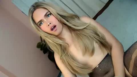 LEXY online show from 01/11/25, 02:04